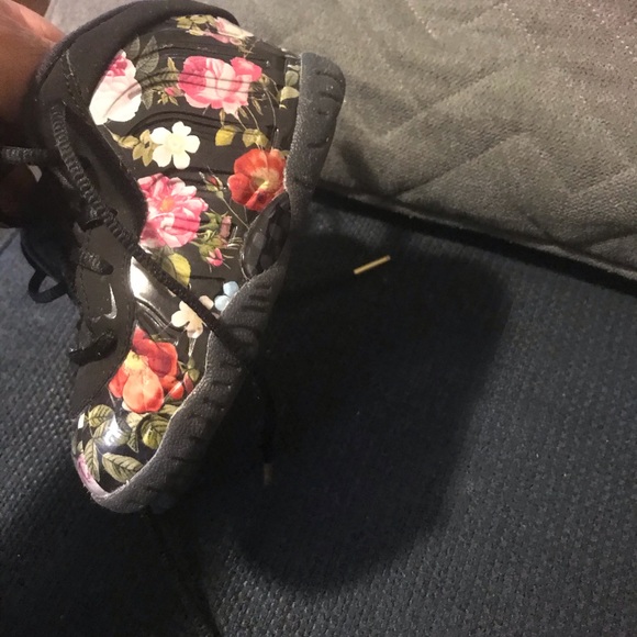 Toddler Nike Foamposite 7c.. Gently Used. - Picture 3 of 5